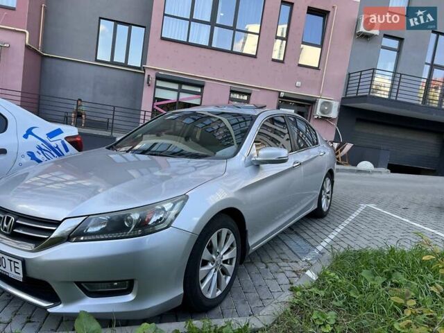 Серый Хонда Аккорд, объемом двигателя 2.4 л и пробегом 183 тыс. км за 11000 $, фото 2 на Automoto.ua