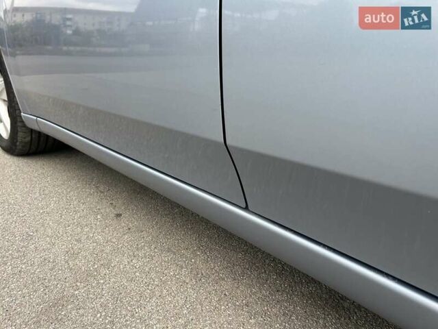 Серый Хонда Аккорд, объемом двигателя 2.2 л и пробегом 239 тыс. км за 11500 $, фото 17 на Automoto.ua