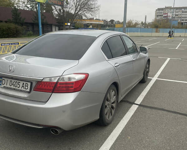 Серый Хонда Аккорд, объемом двигателя 2.4 л и пробегом 290 тыс. км за 11000 $, фото 19 на Automoto.ua