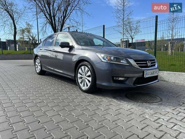Серый Хонда Аккорд, объемом двигателя 2.4 л и пробегом 168 тыс. км за 12400 $, фото 6 на Automoto.ua