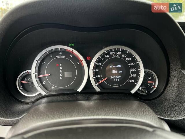 Серый Хонда Аккорд, объемом двигателя 2.2 л и пробегом 239 тыс. км за 11500 $, фото 41 на Automoto.ua