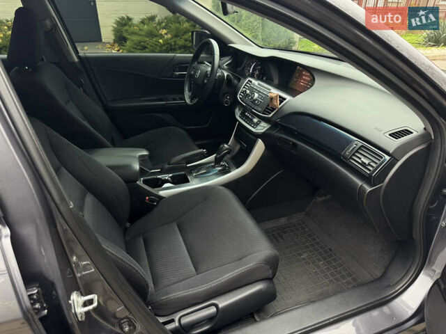 Серый Хонда Аккорд, объемом двигателя 2.4 л и пробегом 160 тыс. км за 11200 $, фото 12 на Automoto.ua