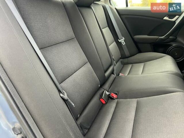 Серый Хонда Аккорд, объемом двигателя 2.2 л и пробегом 239 тыс. км за 11500 $, фото 62 на Automoto.ua