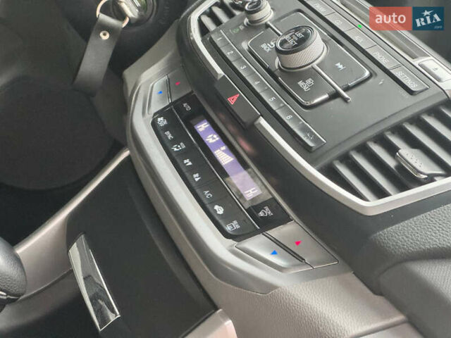 Серый Хонда Аккорд, объемом двигателя 2.35 л и пробегом 173 тыс. км за 10999 $, фото 44 на Automoto.ua