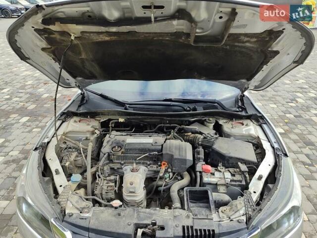 Сірий Хонда Аккорд, об'ємом двигуна 2.36 л та пробігом 235 тис. км за 9400 $, фото 13 на Automoto.ua