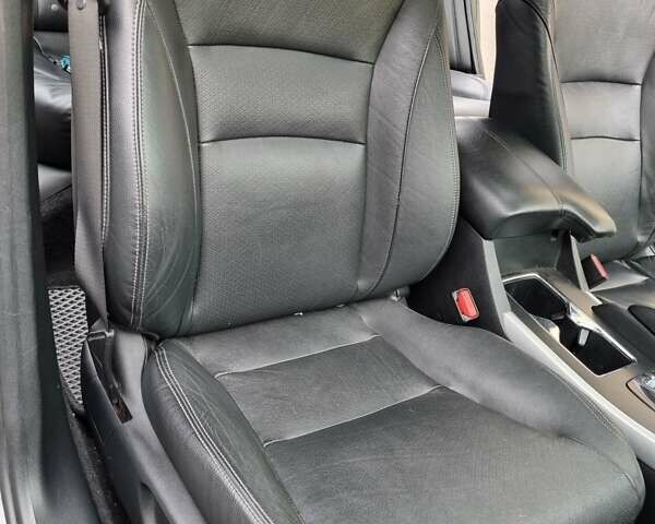 Сірий Хонда Аккорд, об'ємом двигуна 2.4 л та пробігом 188 тис. км за 11900 $, фото 5 на Automoto.ua