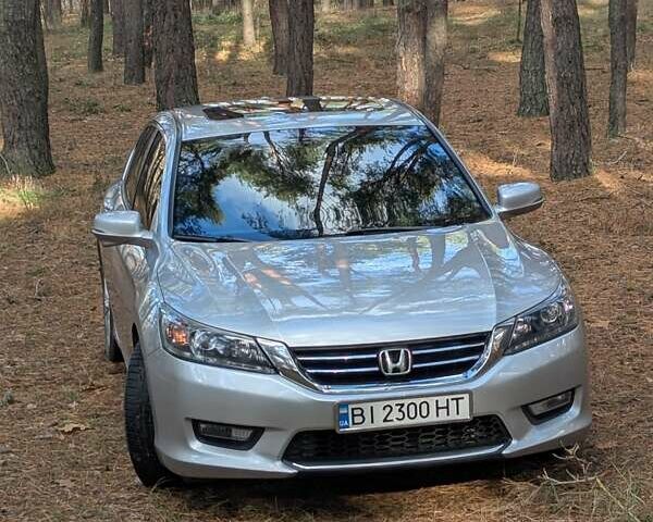 Серый Хонда Аккорд, объемом двигателя 3.47 л и пробегом 223 тыс. км за 17000 $, фото 1 на Automoto.ua