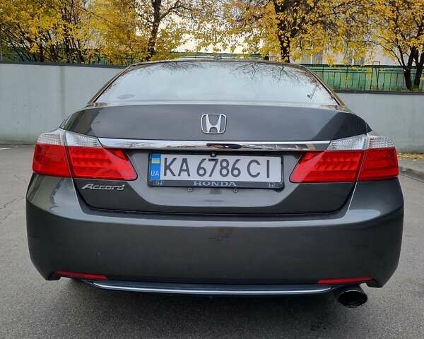 Сірий Хонда Аккорд, об'ємом двигуна 2.4 л та пробігом 188 тис. км за 11900 $, фото 18 на Automoto.ua