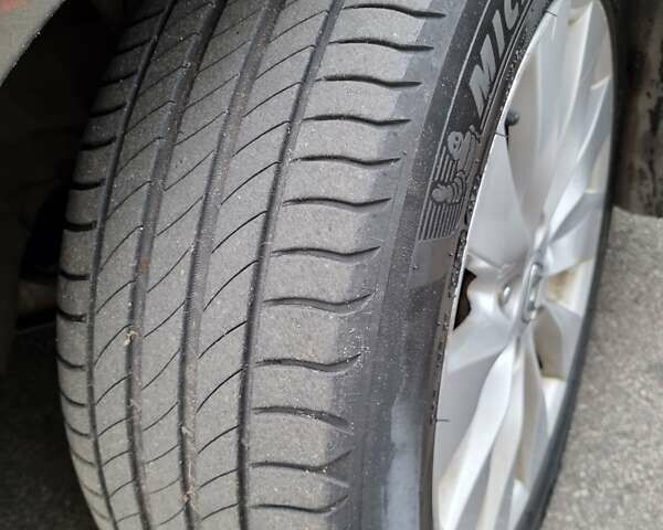 Хонда Аккорд 2014 в Киеве на Automoto.ua Серый Хонда Аккорд, объемом двигателя 2.4 л и пробегом 185 тыс. км за 11500 $, фото 2 на Automoto.ua