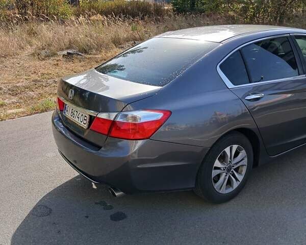 Серый Хонда Аккорд, объемом двигателя 2.4 л и пробегом 170 тыс. км за 12000 $, фото 5 на Automoto.ua