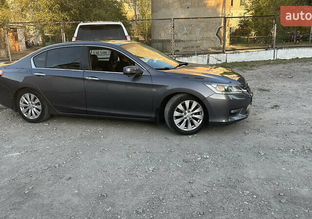 Сірий Хонда Аккорд, об'ємом двигуна 2.36 л та пробігом 232 тис. км за 9000 $, фото 1 на Automoto.ua