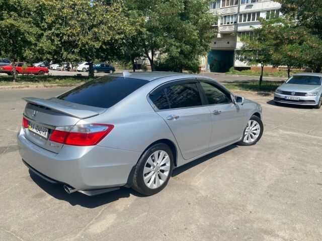 Серый Хонда Аккорд, объемом двигателя 2.4 л и пробегом 179 тыс. км за 11200 $, фото 1 на Automoto.ua