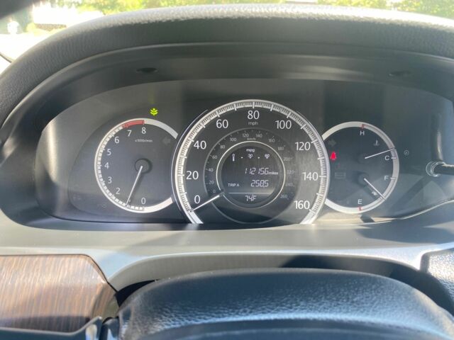 Серый Хонда Аккорд, объемом двигателя 2.4 л и пробегом 179 тыс. км за 11200 $, фото 8 на Automoto.ua