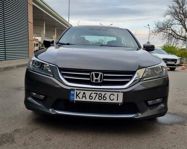 Хонда Аккорд 2014 в Киеве на Automoto.ua Серый Хонда Аккорд, объемом двигателя 2.4 л и пробегом 185 тыс. км за 11500 $, фото 21 на Automoto.ua