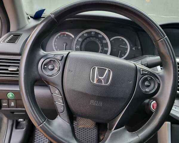 Сірий Хонда Аккорд, об'ємом двигуна 2.4 л та пробігом 188 тис. км за 11900 $, фото 25 на Automoto.ua