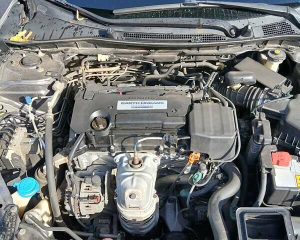 Серый Хонда Аккорд, объемом двигателя 2.4 л и пробегом 170 тыс. км за 12000 $, фото 11 на Automoto.ua