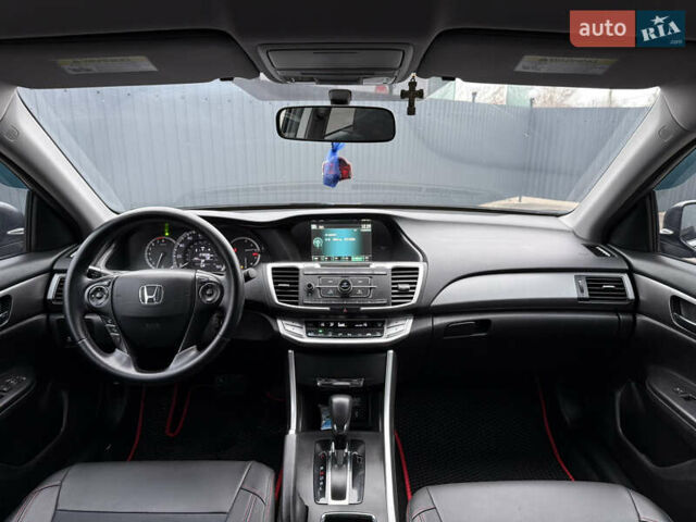 Сірий Хонда Аккорд, об'ємом двигуна 2.35 л та пробігом 125 тис. км за 11900 $, фото 6 на Automoto.ua