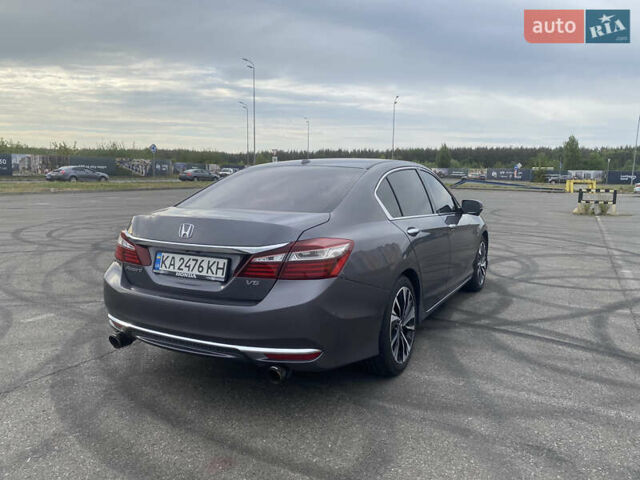Серый Хонда Аккорд, объемом двигателя 3.5 л и пробегом 148 тыс. км за 14500 $, фото 2 на Automoto.ua
