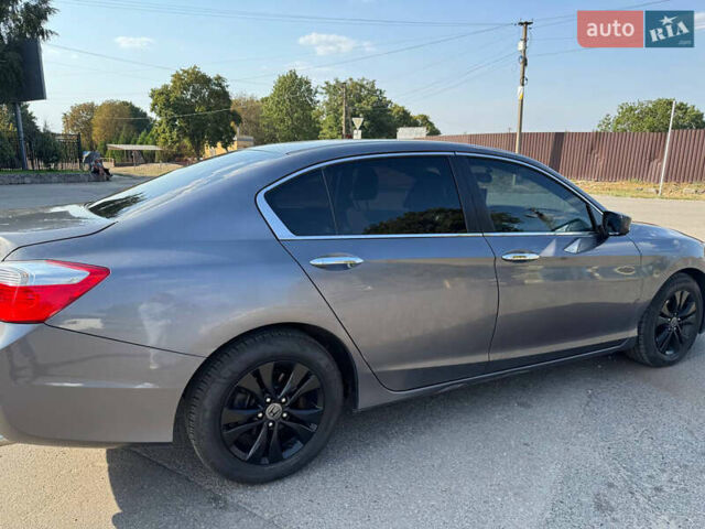 Серый Хонда Аккорд, объемом двигателя 2.36 л и пробегом 125 тыс. км за 9100 $, фото 6 на Automoto.ua