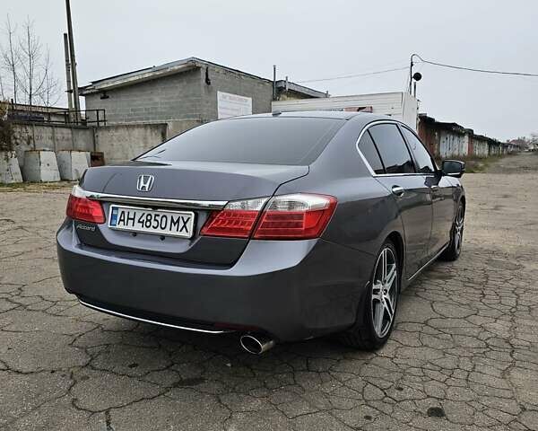 Серый Хонда Аккорд, объемом двигателя 2.35 л и пробегом 172 тыс. км за 11500 $, фото 6 на Automoto.ua