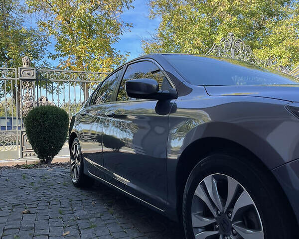 Серый Хонда Аккорд, объемом двигателя 2.4 л и пробегом 47 тыс. км за 10700 $, фото 2 на Automoto.ua