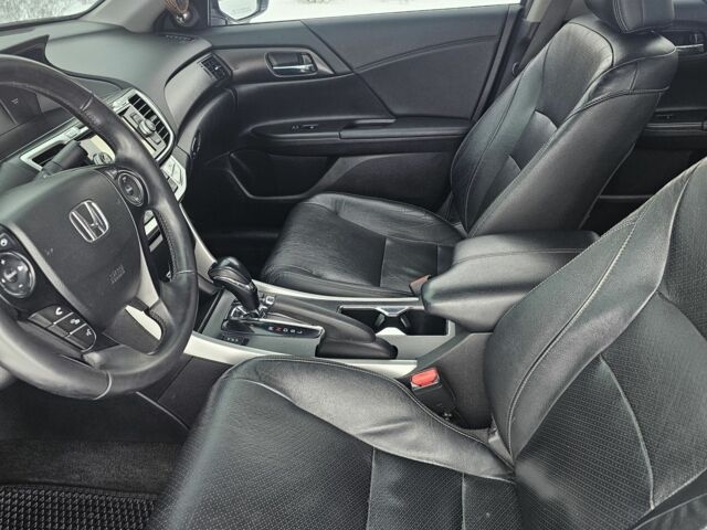 Сірий Хонда Аккорд, об'ємом двигуна 2.4 л та пробігом 172 тис. км за 12000 $, фото 17 на Automoto.ua