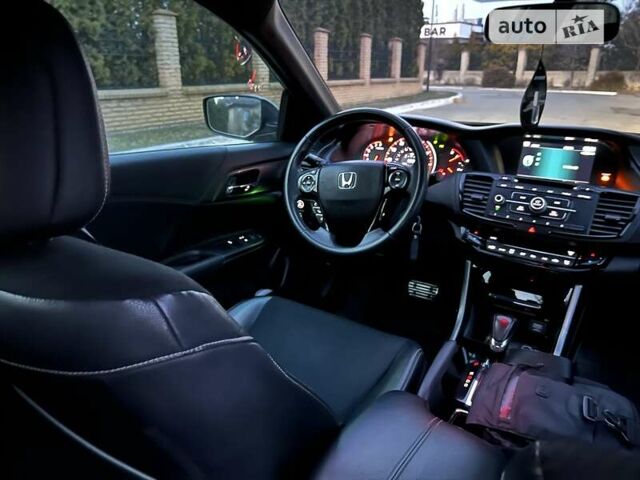 Серый Хонда Аккорд, объемом двигателя 2.4 л и пробегом 130 тыс. км за 15400 $, фото 6 на Automoto.ua