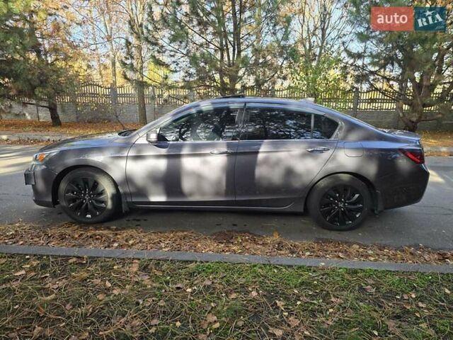 Сірий Хонда Аккорд, об'ємом двигуна 2 л та пробігом 178 тис. км за 13799 $, фото 12 на Automoto.ua