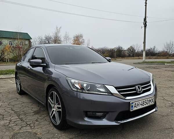 Серый Хонда Аккорд, объемом двигателя 2.35 л и пробегом 172 тыс. км за 11500 $, фото 11 на Automoto.ua