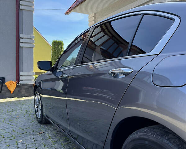 Серый Хонда Аккорд, объемом двигателя 2.4 л и пробегом 47 тыс. км за 10700 $, фото 7 на Automoto.ua