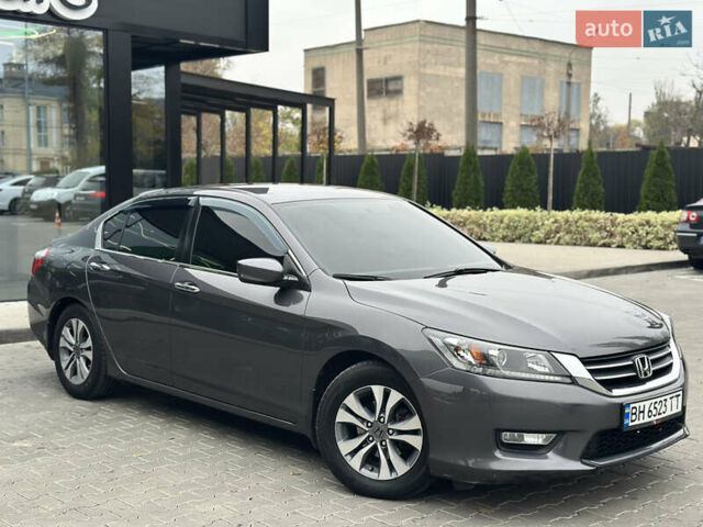Серый Хонда Аккорд, объемом двигателя 2.35 л и пробегом 125 тыс. км за 10500 $, фото 6 на Automoto.ua
