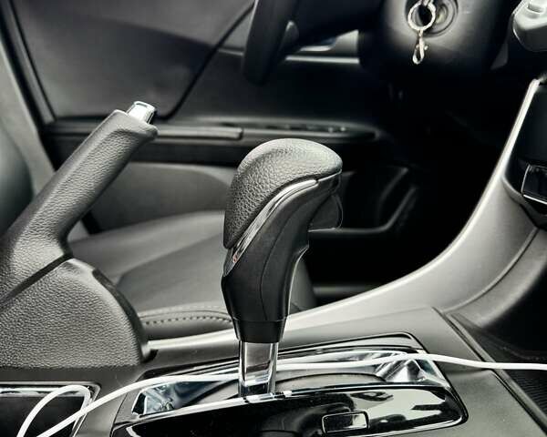 Сірий Хонда Аккорд, об'ємом двигуна 2.36 л та пробігом 52 тис. км за 14500 $, фото 23 на Automoto.ua