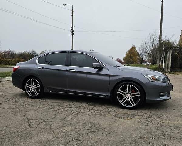 Сірий Хонда Аккорд, об'ємом двигуна 2.4 л та пробігом 171 тис. км за 11500 $, фото 10 на Automoto.ua