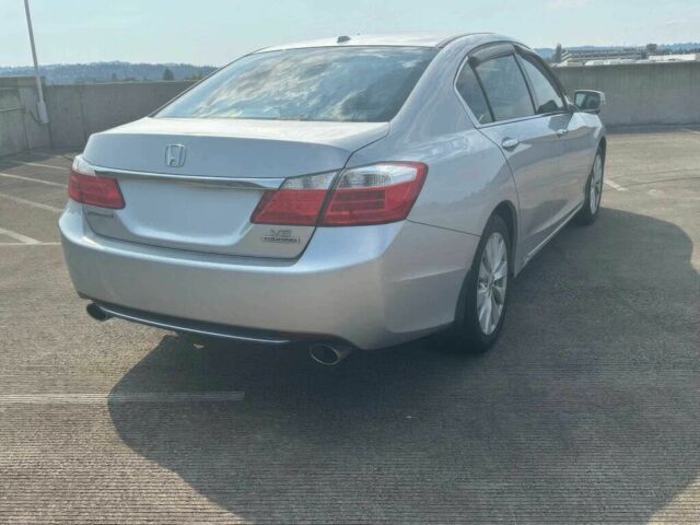 Серый Хонда Аккорд, объемом двигателя 3.5 л и пробегом 73 тыс. км за 8000 $, фото 5 на Automoto.ua