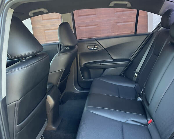 Серый Хонда Аккорд, объемом двигателя 2.4 л и пробегом 47 тыс. км за 10700 $, фото 18 на Automoto.ua