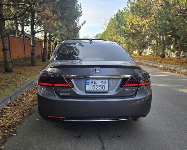 Сірий Хонда Аккорд, об'ємом двигуна 2 л та пробігом 178 тис. км за 13799 $, фото 8 на Automoto.ua