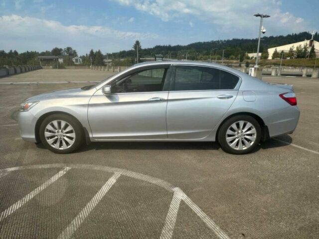 Серый Хонда Аккорд, объемом двигателя 3.5 л и пробегом 73 тыс. км за 8000 $, фото 2 на Automoto.ua