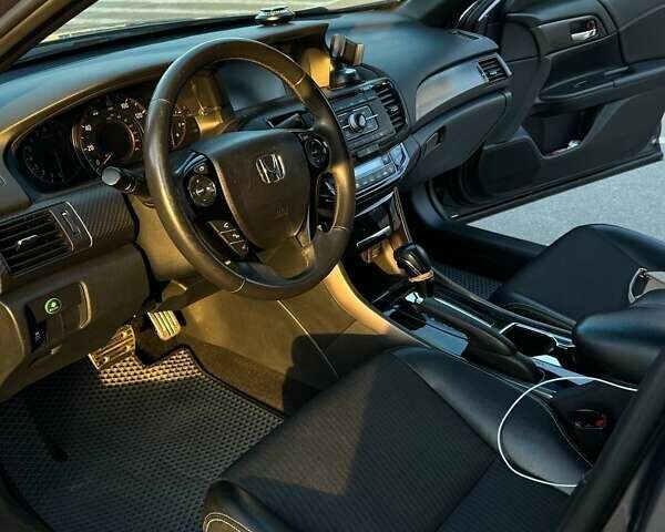 Сірий Хонда Аккорд, об'ємом двигуна 2.35 л та пробігом 164 тис. км за 13000 $, фото 72 на Automoto.ua