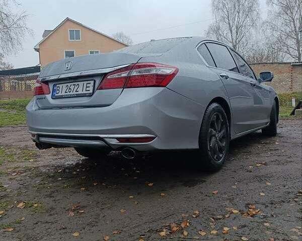 Сірий Хонда Аккорд, об'ємом двигуна 2.36 л та пробігом 135 тис. км за 11999 $, фото 10 на Automoto.ua
