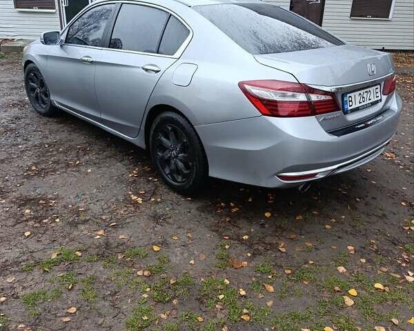 Сірий Хонда Аккорд, об'ємом двигуна 2.36 л та пробігом 135 тис. км за 11999 $, фото 8 на Automoto.ua