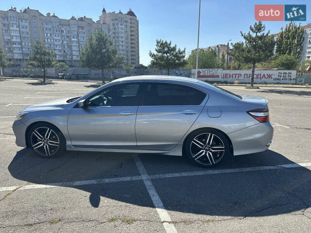 Серый Хонда Аккорд, объемом двигателя 2.35 л и пробегом 98 тыс. км за 14500 $, фото 4 на Automoto.ua