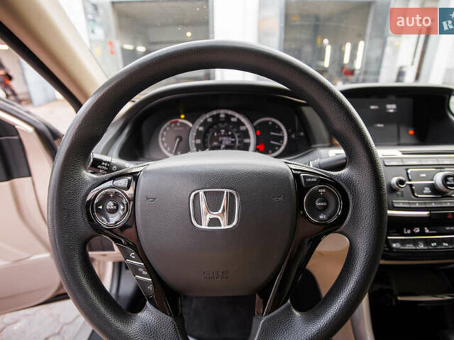 Серый Хонда Аккорд, объемом двигателя 2.5 л и пробегом 126 тыс. км за 13500 $, фото 13 на Automoto.ua