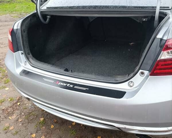 Сірий Хонда Аккорд, об'ємом двигуна 2.36 л та пробігом 135 тис. км за 11999 $, фото 14 на Automoto.ua
