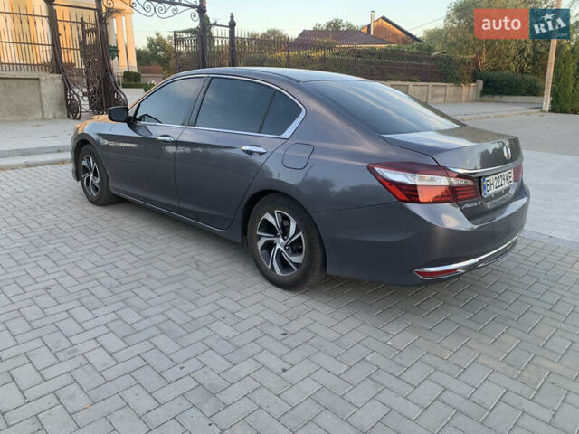 Сірий Хонда Аккорд, об'ємом двигуна 2.36 л та пробігом 128 тис. км за 12500 $, фото 5 на Automoto.ua
