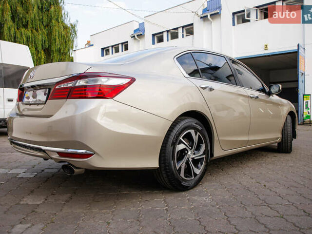 Серый Хонда Аккорд, объемом двигателя 2.5 л и пробегом 126 тыс. км за 13500 $, фото 8 на Automoto.ua