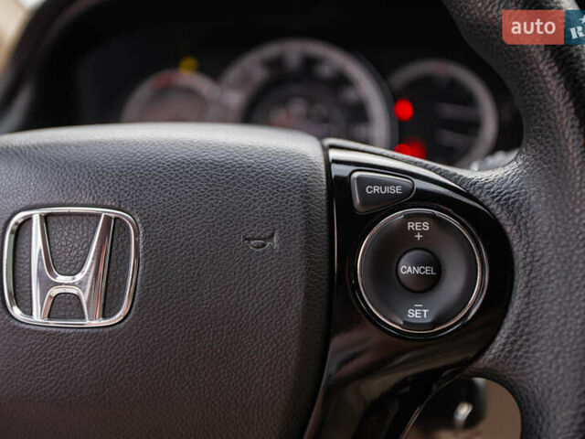 Серый Хонда Аккорд, объемом двигателя 2.5 л и пробегом 126 тыс. км за 13500 $, фото 14 на Automoto.ua