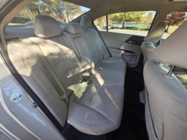 Сірий Хонда Аккорд, об'ємом двигуна 2.4 л та пробігом 75 тис. км за 10500 $, фото 9 на Automoto.ua