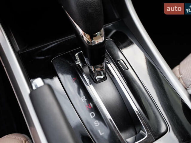 Серый Хонда Аккорд, объемом двигателя 2.5 л и пробегом 126 тыс. км за 13500 $, фото 20 на Automoto.ua