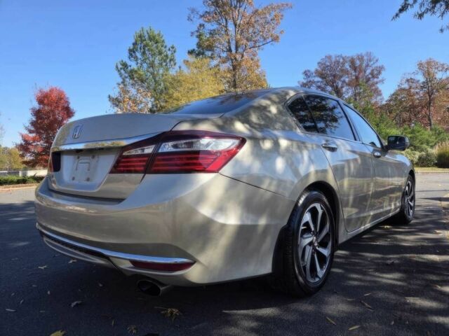 Сірий Хонда Аккорд, об'ємом двигуна 2.4 л та пробігом 75 тис. км за 10500 $, фото 5 на Automoto.ua