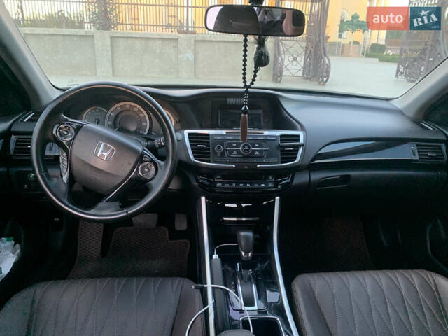 Сірий Хонда Аккорд, об'ємом двигуна 2.36 л та пробігом 128 тис. км за 12500 $, фото 8 на Automoto.ua